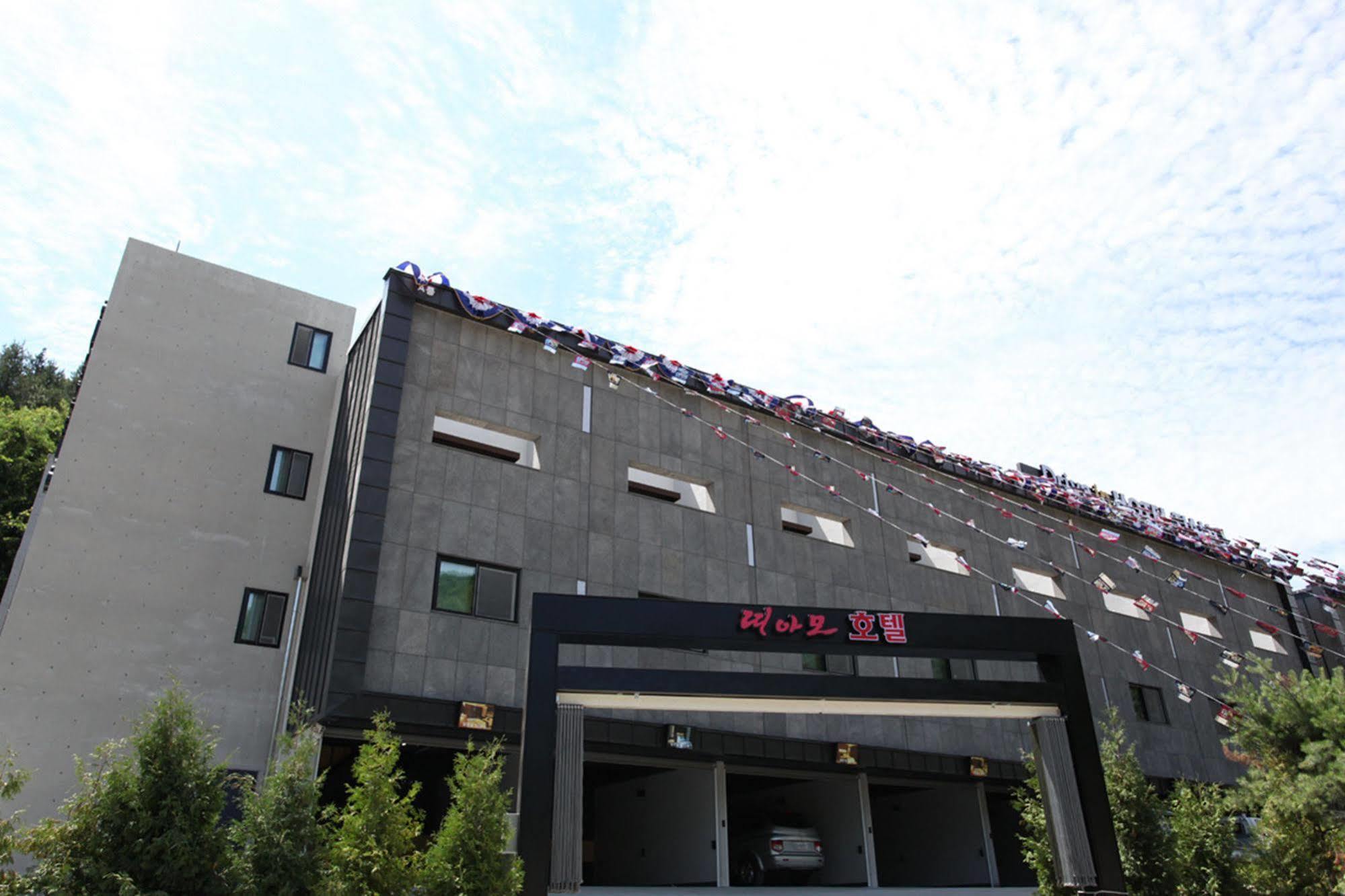 Drive In Hotel Tiamo Pocheon Exteriör bild