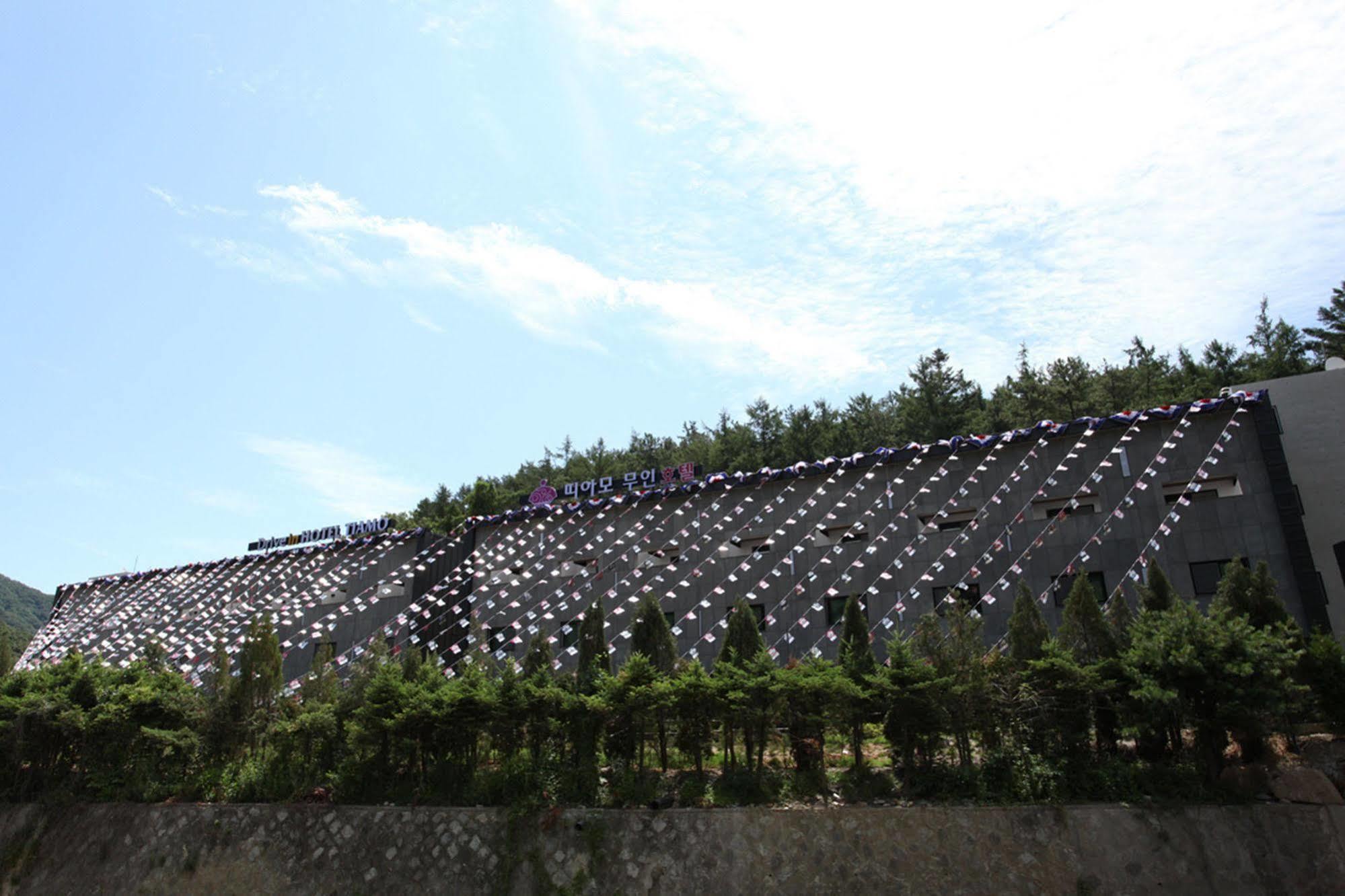 Drive In Hotel Tiamo Pocheon Exteriör bild